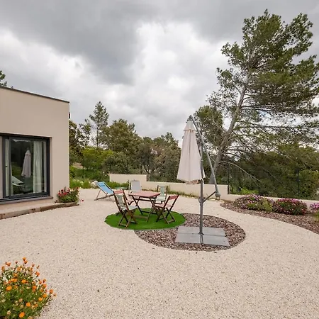 Casita D Escattes, Calme, Special Famille نيم